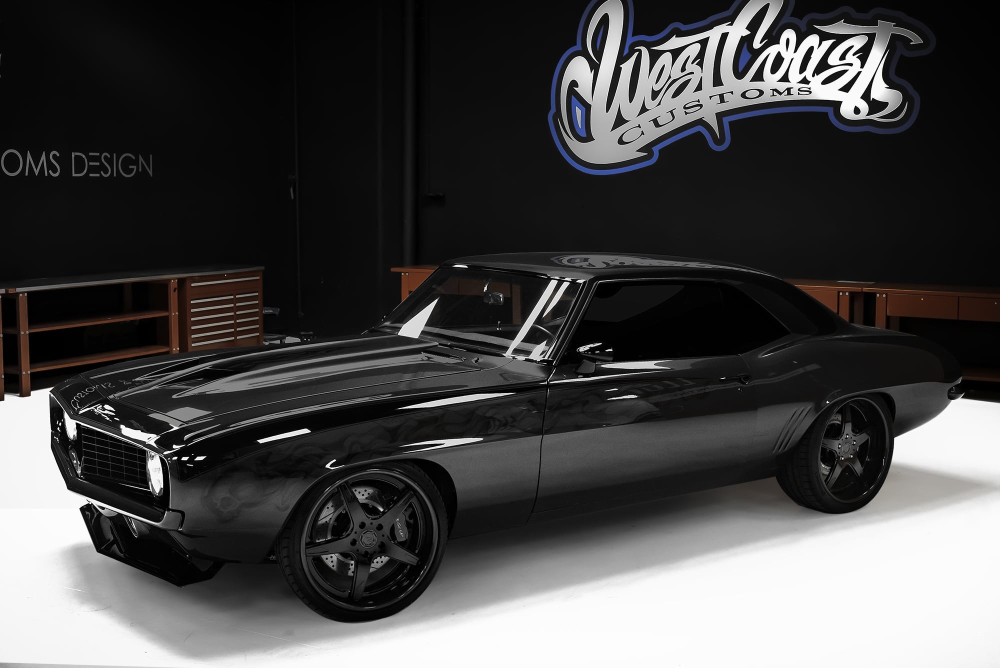 Black 69 Camaro on LF103