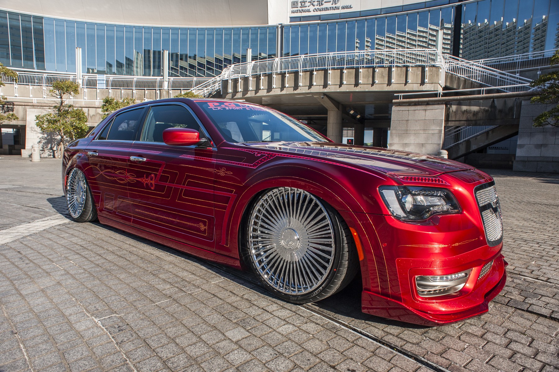 Chrysler 300C on LZ-769 Chrome