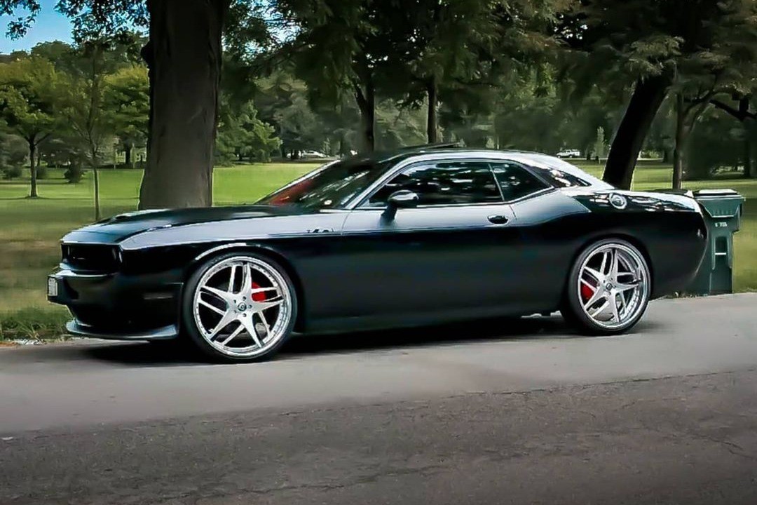 Dodge Challenger on 24 Solar