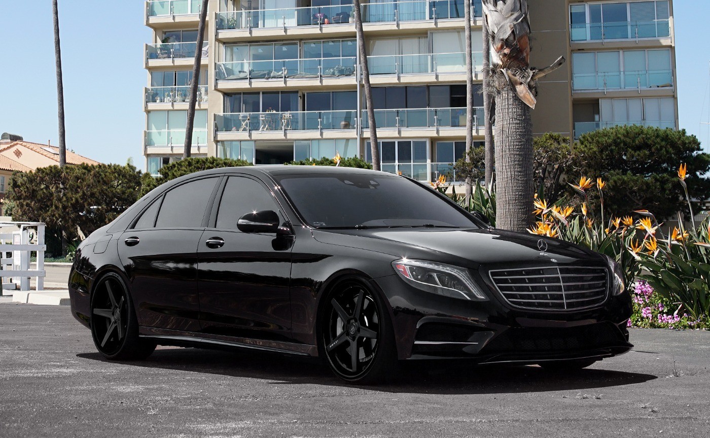 Mercedes S550 on Savage Satin Black