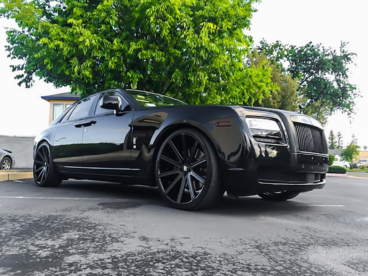 Rolls Royce Ghost on LZ-109